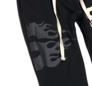 PATCH LOGO SWEAT PANTS IN BLACK