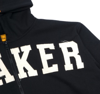 PATCH LOGO ZIP HOODIE IN BLACK