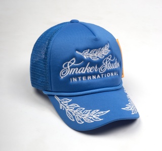 SMAKER STUDIO INTERNATIONAL TRUCK HAT IN BLUE