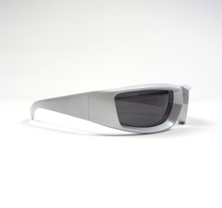 Y2K SUNGLASSES IN LIGHT GRAY