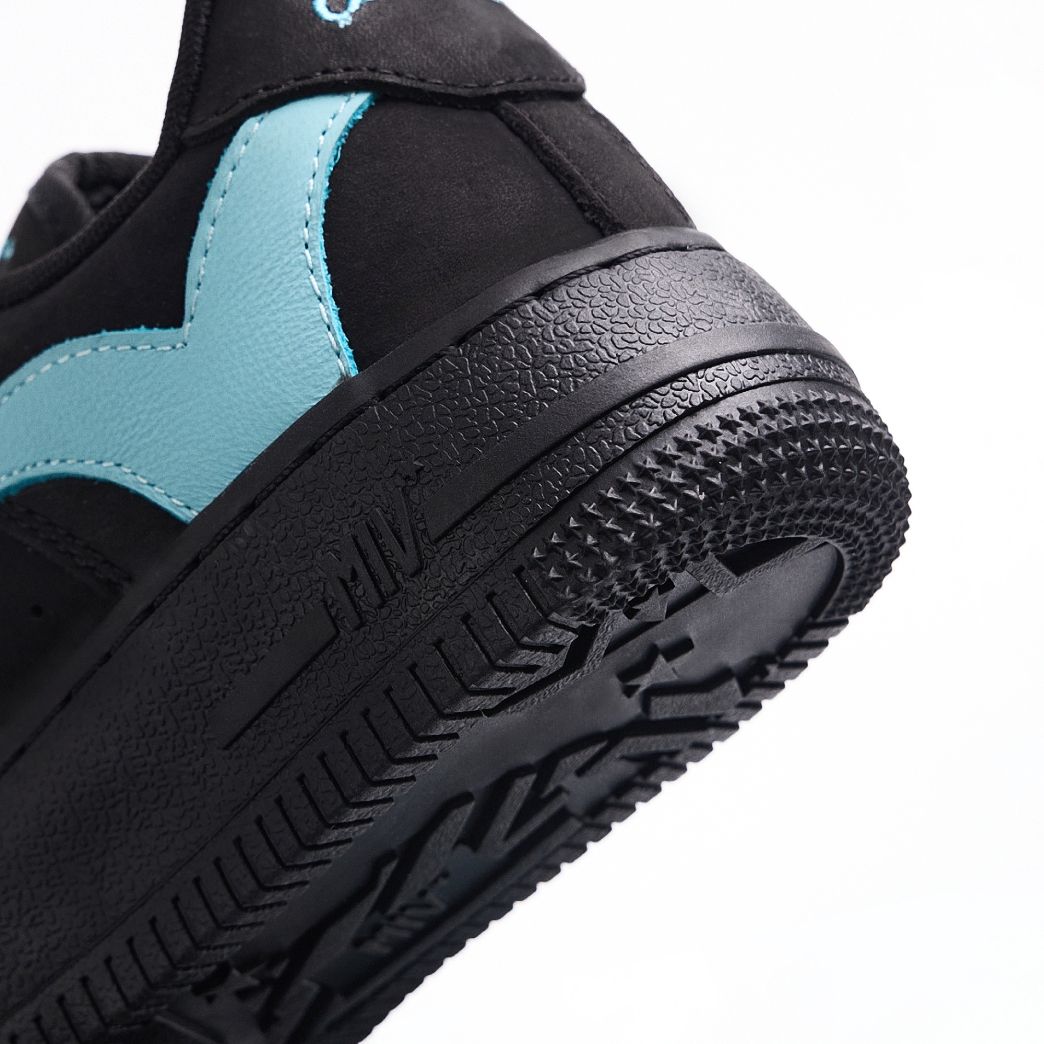 $MIV LOWKEY STAR SNEAKERS