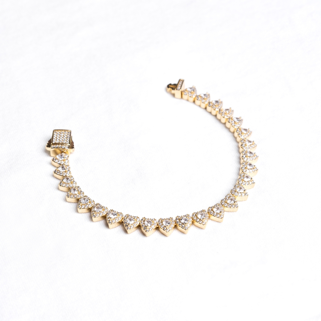 HEARTS LINK ICED OUT BRACELET