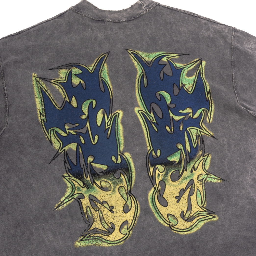 TRIBAL LOGO WASHED TEE IN GREY