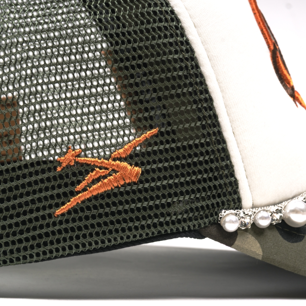 $MAKER PEARL TRUCK HAT IN CAMO