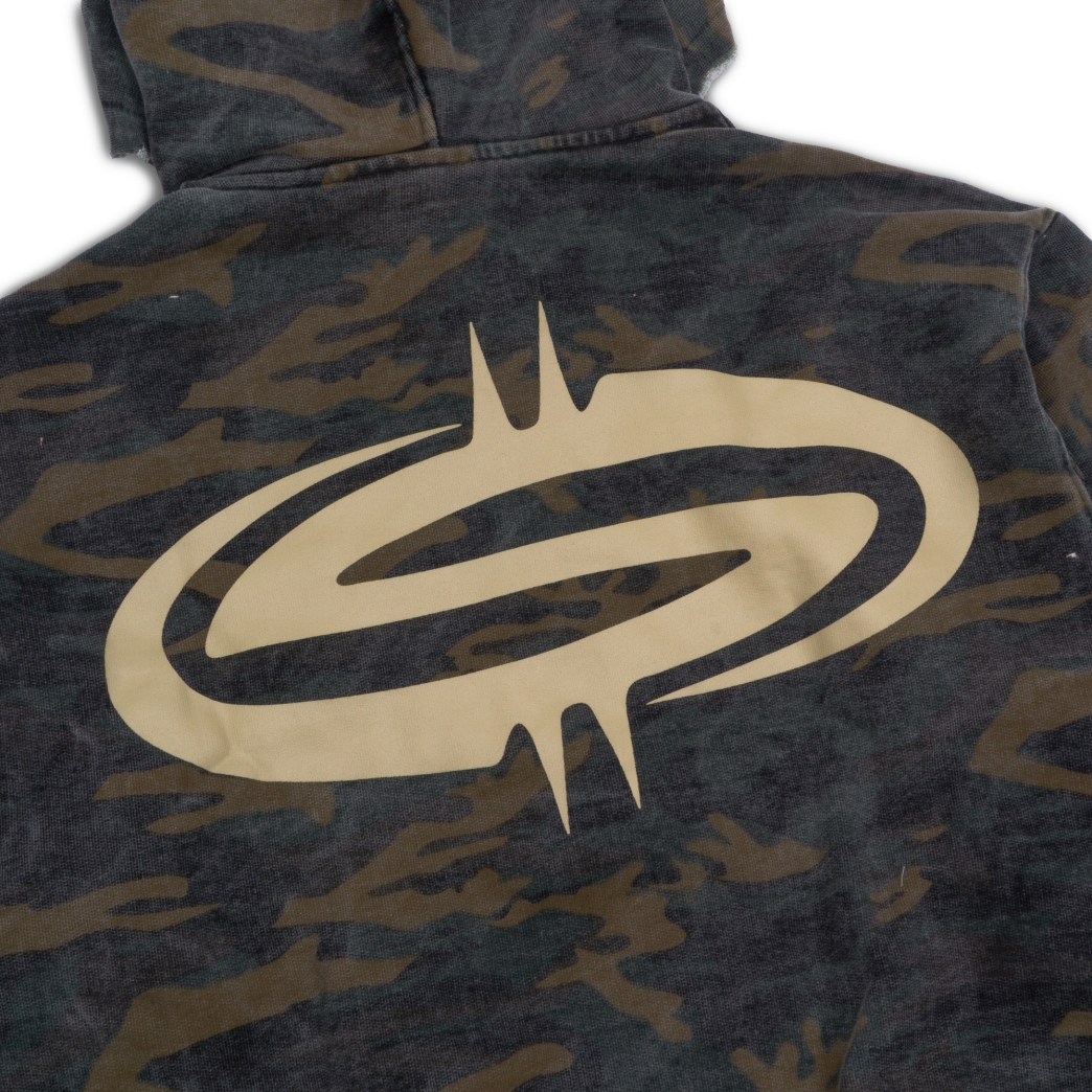 LOGO WASHED HOODIE IN CAMO