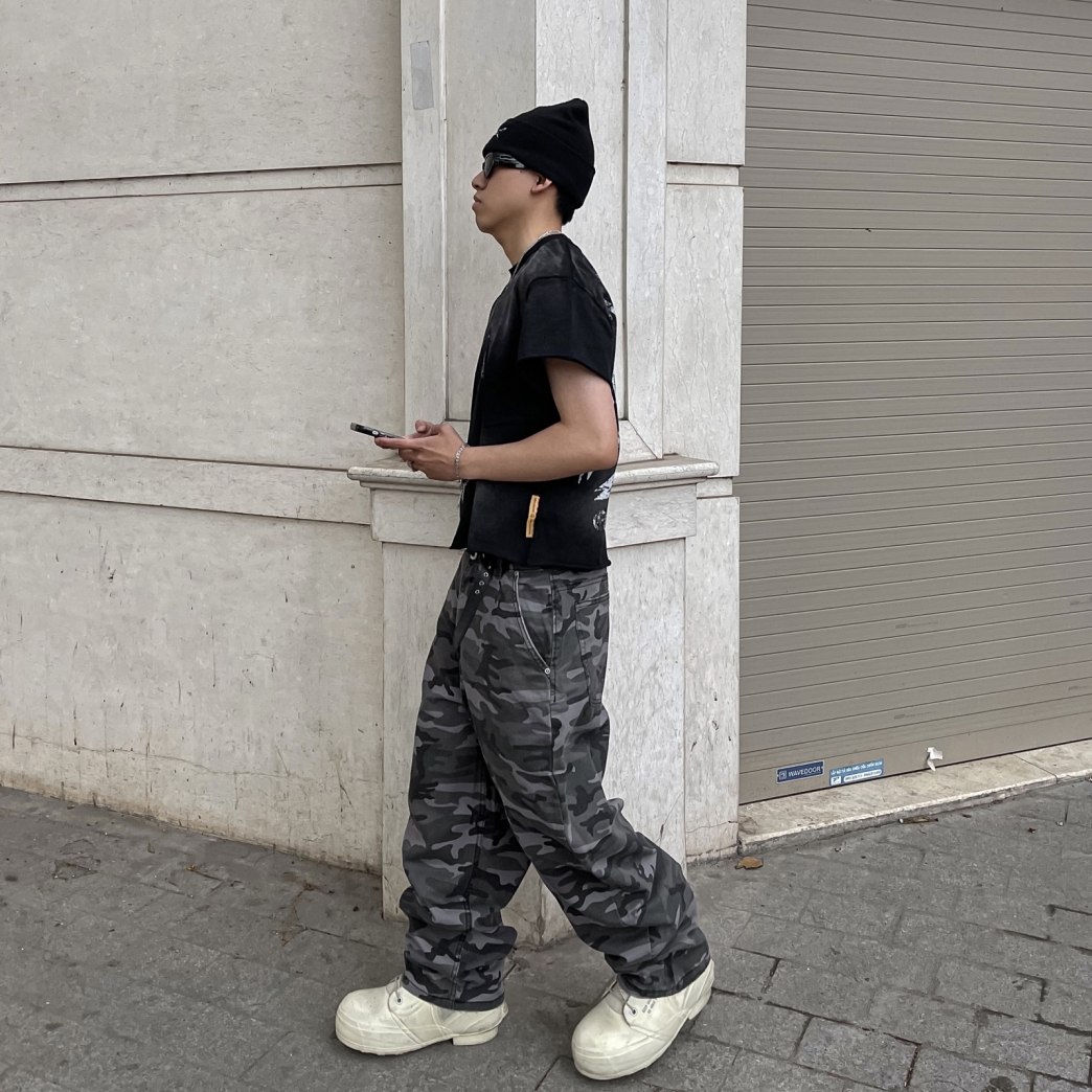 $MAKER4LIFE CAMO PANTS IN GREY