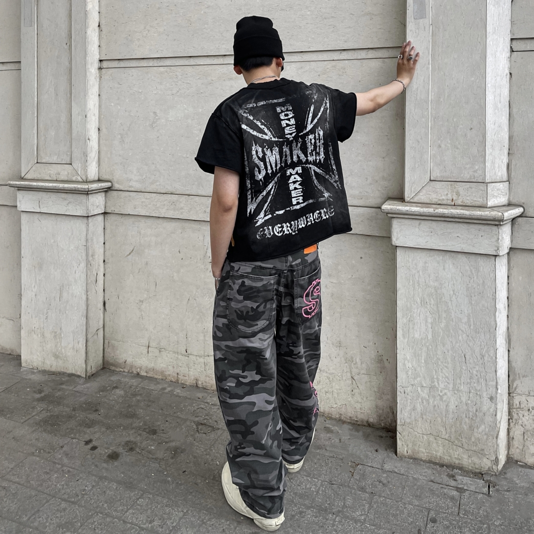 $MAKER EVERYWHERE CROSS WASHED TEE IN BLACK