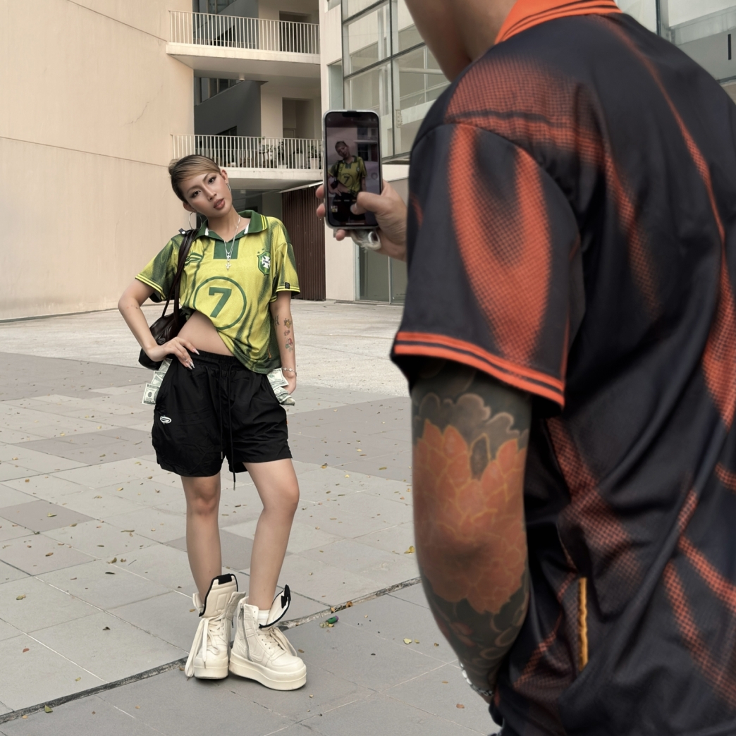 FLAME FOOTBALL JERSEY IN YELLOW