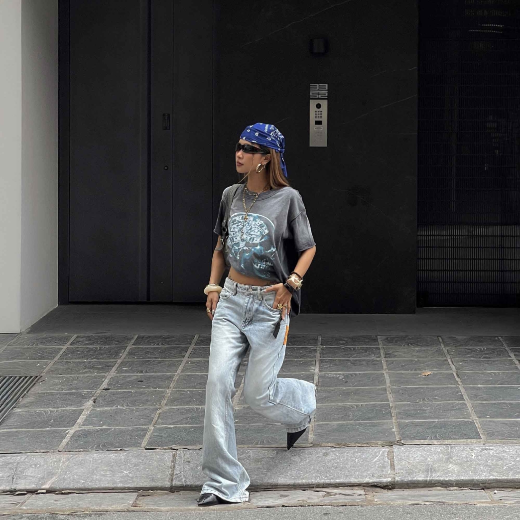 MONEY IN MY MIND WASHED TEE IN GREY