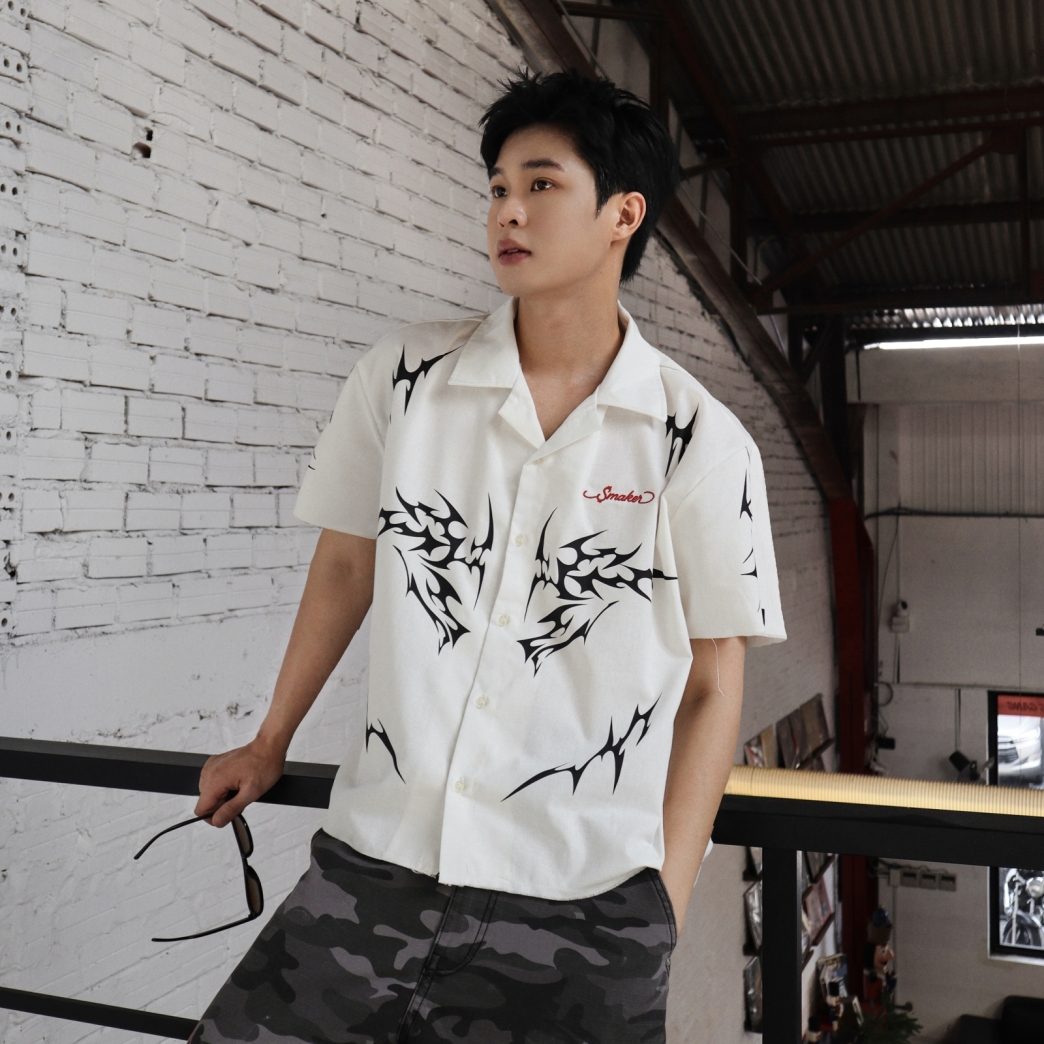 TRIBAL DRAGON SHIRT IN WHITE