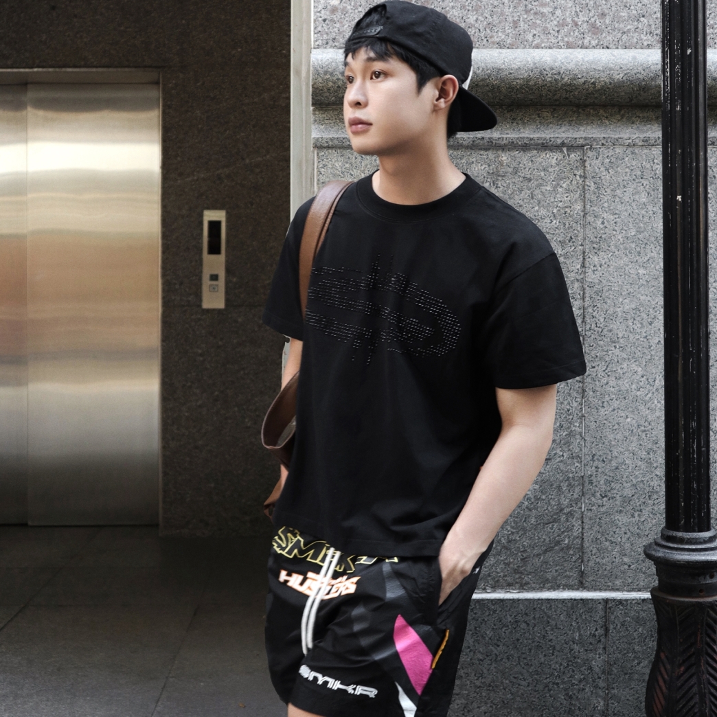 BLACK ICED OUT LOGO TEE IN BLACK