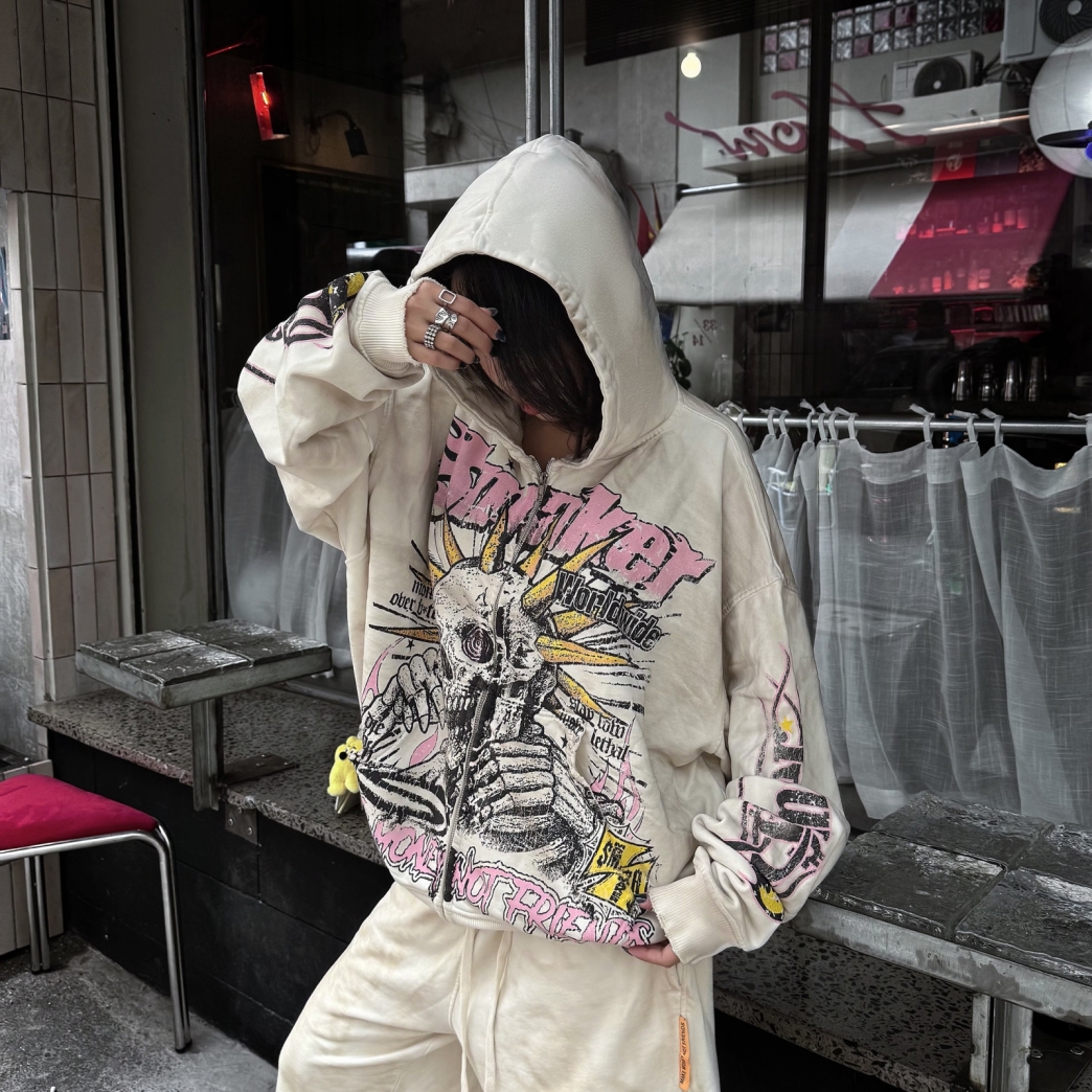 WORLDWIDE WASHED HOODIE IN CREAM