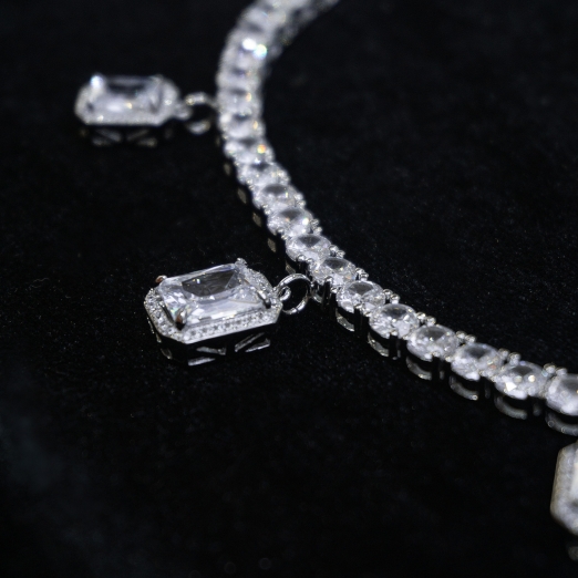 5 DIAMONDS ICED OUT NECKLACE