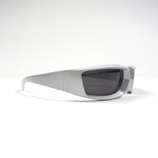 Y2K SUNGLASSES IN LIGHT GRAY