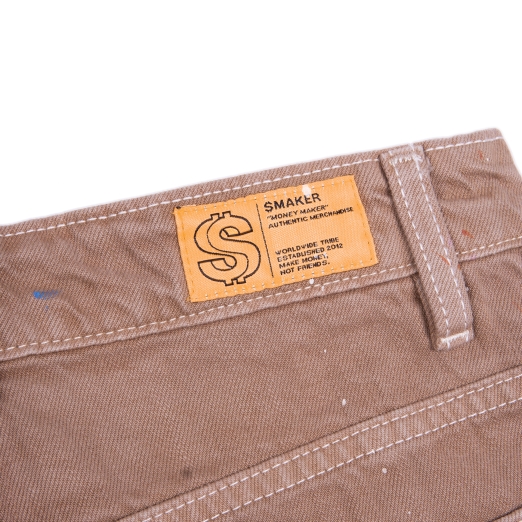 CUSTOMIZE EMBOSSED LOGO WASHED DENIM SHORT IN BURNT BRICK