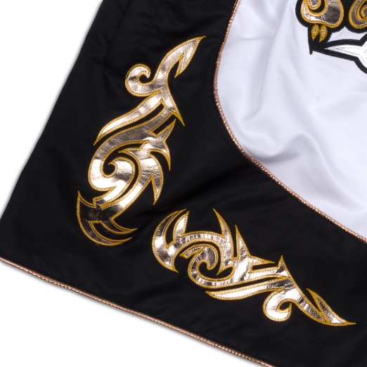 MUAY SHORTS IN WHITE