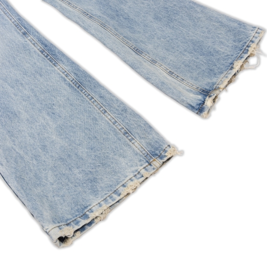 FLARE JEANS IN LIGHT BLUE