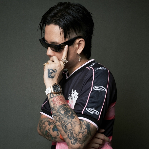 $MAKER FC JERSEY IN BLACK PINK