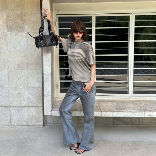 FLARE JEANS IN GREY